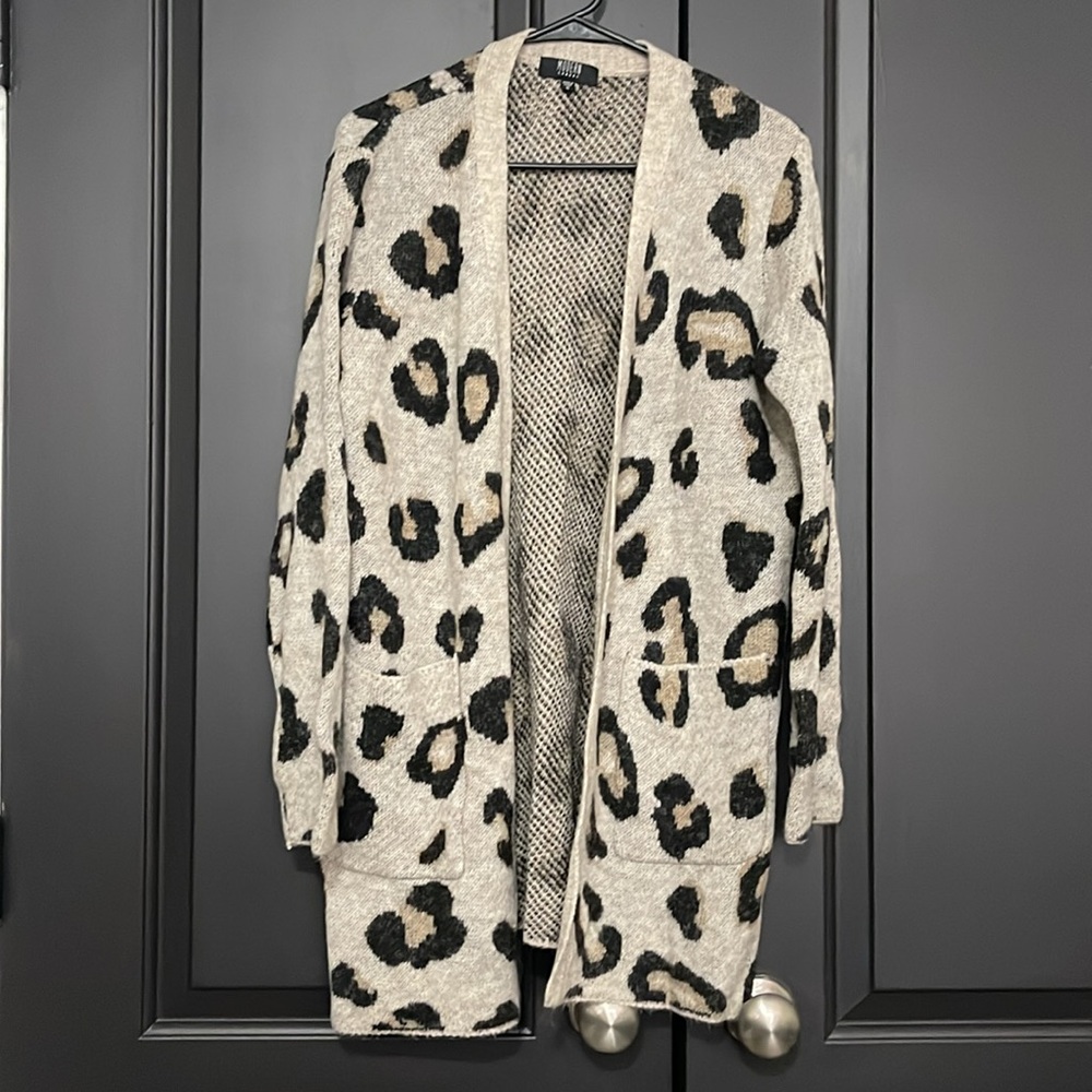 Modern canvas Sweater
